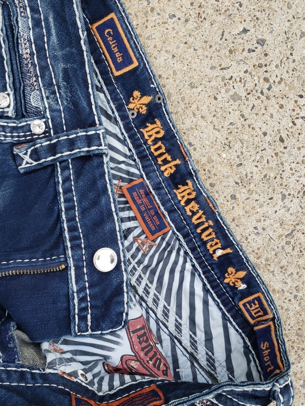 Rock Revival Jean Short Shorts Celinda Size 30 NWT - Picture 3 of 11